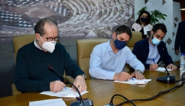 Υπογράφτηκε η προγραμματική σύμβαση για τη μελέτη της λιμνοδεξαμενής Τρικόρφου