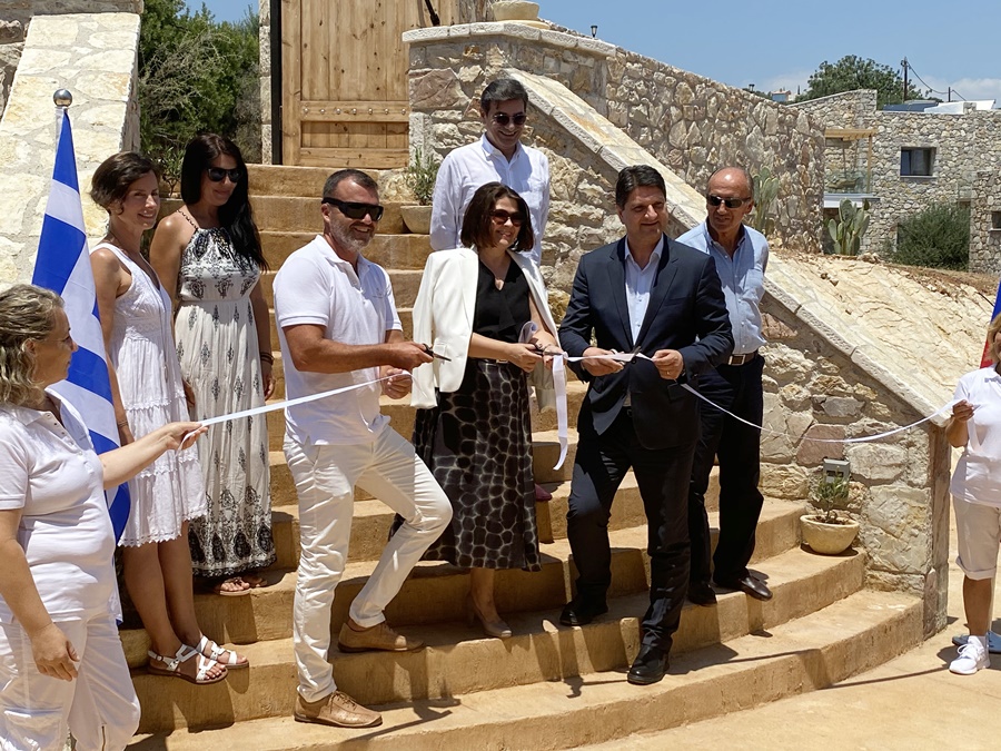 Εγκαίνια ξενοδοχειακής μονάδας «White Donkey Hotel» Εγκαίνια ξενοδοχειακής μονάδας «White Donkey Hotel»